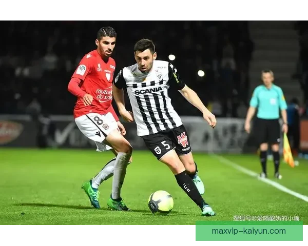 西甲阵容优化趋势明显，各球队竞争力逐步增强