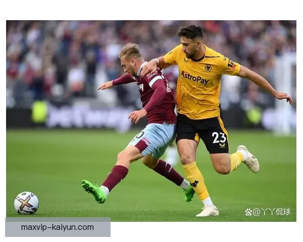 英超狼队莫利纽克斯近期表现稳健，球迷期待他们在接下来的赛事中继续发挥。